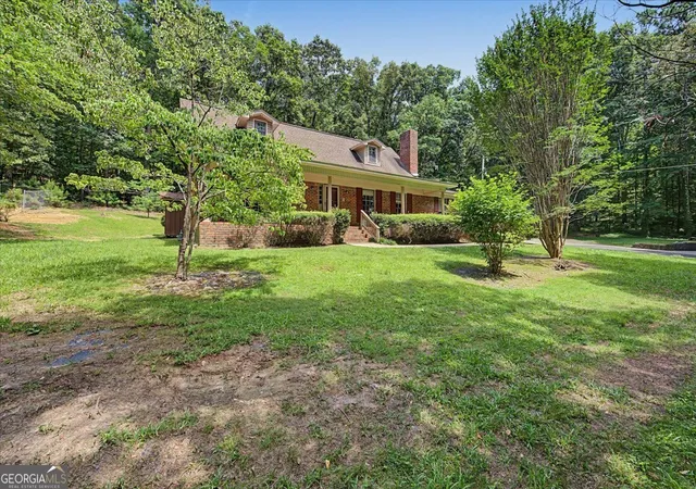3rd image of 403 S Sequoyah Cir Ne, Calhoun, GA 30701 | MLS# 10787107