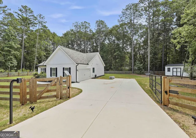 Homes for sale in Luthersville, GA | 36 Coleman St, Luthersville, GA 30251 | MLS# 10799319