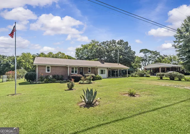 Photo 1 of Single family home for sale at 2342 Washington Hwy, Elberton, GA 30635 | MLS# 10827800 | Listing updated on 2026-09-16