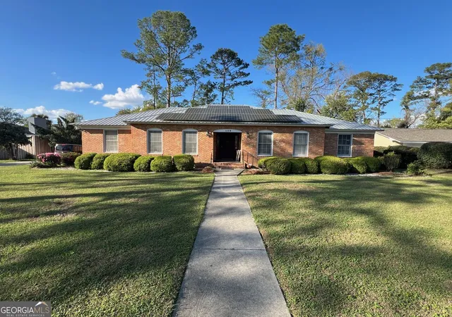 Homes for sale in Valdosta, GA | 108 Sunnymeade Dr, Valdosta, GA 31605 | MLS# 10777389