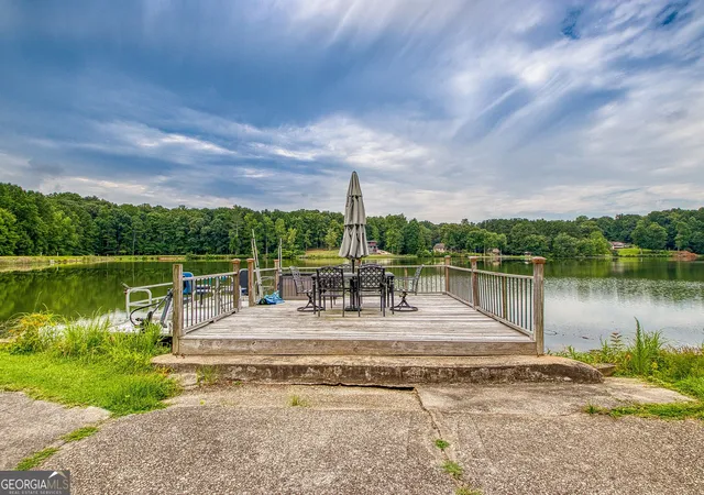 Photo 2 of Single family home for sale at 160 Sandy Lake Cir, Fayetteville, GA 30214 | MLS# 10820775 | Listing updated on 2026-09-08