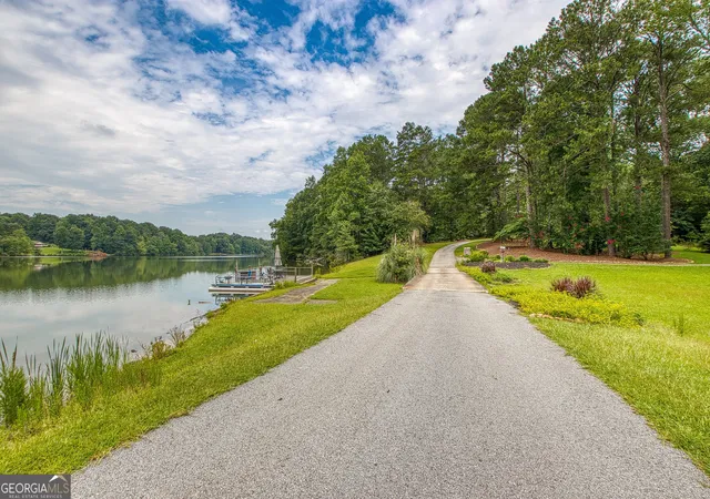 Photo 3 of Single family home for sale at 160 Sandy Lake Cir, Fayetteville, GA 30214 | MLS# 10820775 | Listing updated on 2026-09-08