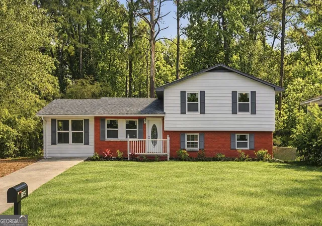 Photo 1 of Single family home for sale at 7348 Mockingbird Trl, Riverdale, GA 30274 | MLS# 10817170 | Listing updated on 2026-08-29