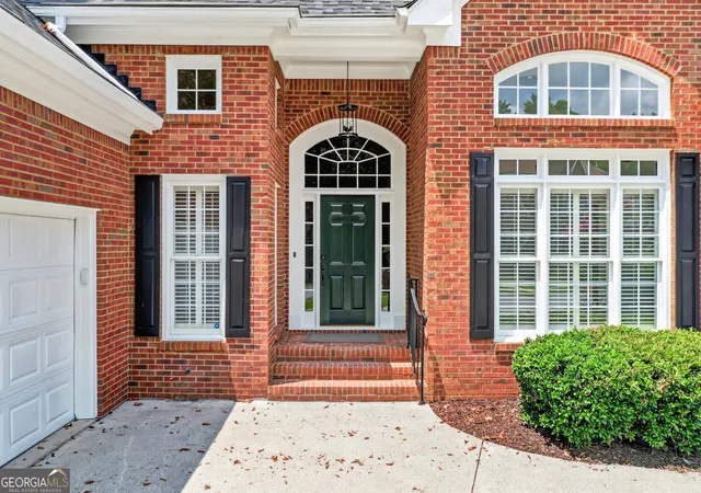 Photo 2 of Single family home for sale at 145 Welford Tr, Alpharetta, GA 30004 | MLS# 10795122 | Listing updated on 2026-09-11