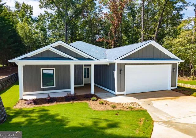 1st image of 203 Palmer Ln, Westminster, SC 29693 | MLS# 10824115
