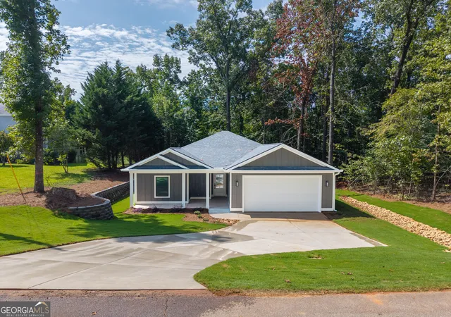 Photo 3 of Sale Pending at 203 Palmer Ln, Westminster, SC 29693 | MLS# 10824115 | Listing updated on 2026-09-15
