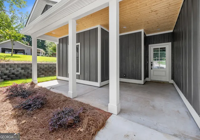 Photo 3 of Sale Pending at 203 Palmer Ln, Westminster, SC 29693 | MLS# 10824115 | Listing updated on 2026-09-15