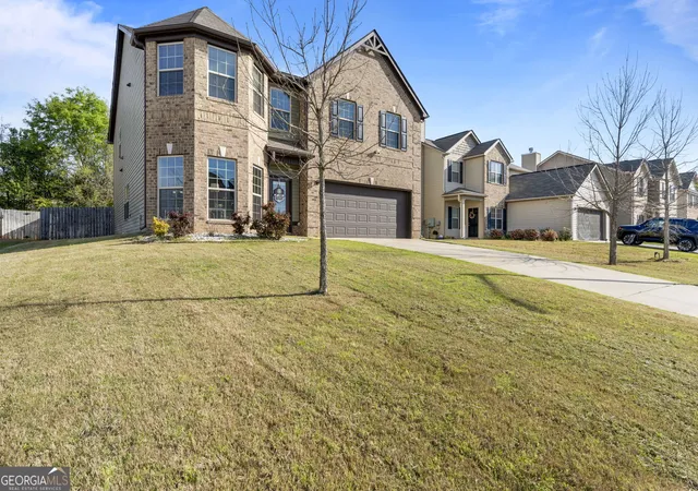 Photo 2 of Sale Pending at 184 Amelia Dr, Byron, GA 31008 | MLS# 10718141 | Listing updated on 2026-04-25