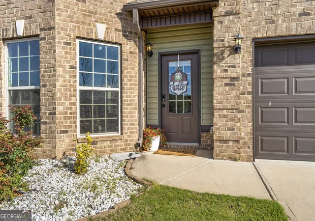 Photo 2 of Sale Pending at 184 Amelia Dr, Byron, GA 31008 | MLS# 10718141 | Listing updated on 2026-04-25