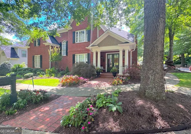 2nd image of 1451 Hedgewood Ln Nw, Kennesaw, GA 30152 | MLS# 10812799