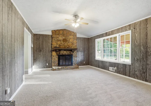 Photo 2 of Single family home for sale at 6742 Kellogg Dr, Acworth, GA 30102 | MLS# 10762104 | Listing updated on 2026-09-13