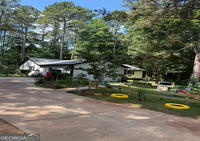 Photo 1 of Single family home for sale at 135 Windy Hl Rd, Fayetteville, GA 30214 | MLS# 10807933 | Listing updated on 2026-07-31
