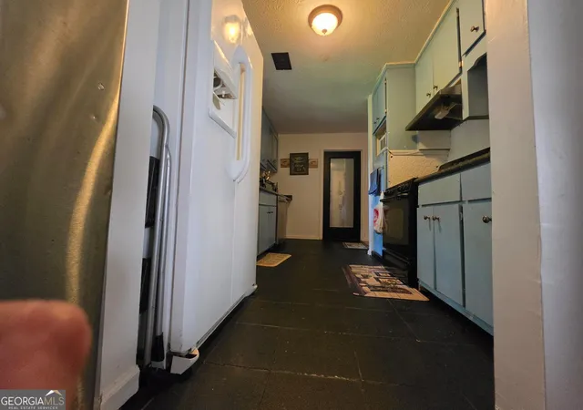 Photo 3 of Single family home for sale at 135 Windy Hl Rd, Fayetteville, GA 30214 | MLS# 10807933 | Listing updated on 2026-07-31