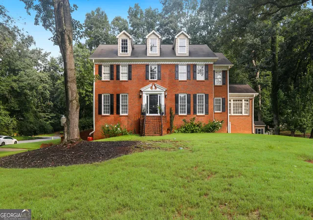 Photo 2 of Single family home for sale at 1575 Thoreau Dr, Suwanee, GA 30024 | MLS# 10815492 | Listing updated on 2026-08-22