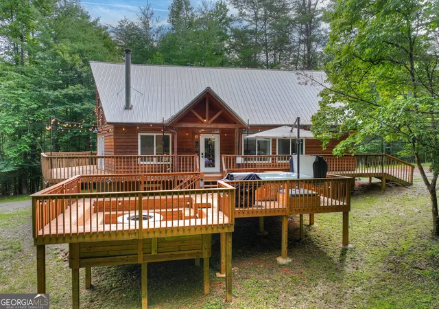 Photo 3 of Single family home for sale at 2 Watson Gap Rd, Mineral Bluff, GA 30559 | MLS# 10808883 | Listing updated on 2026-08-03