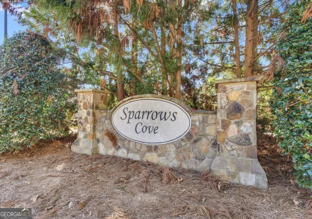 2nd image of 110 Sparrows Cvs, Fayetteville, GA 30215 | MLS# 10810040
