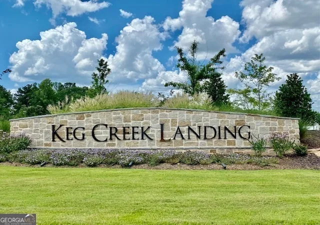 2nd image of 105 Loring Ln, Senoia, GA 30276 | MLS# 10810448