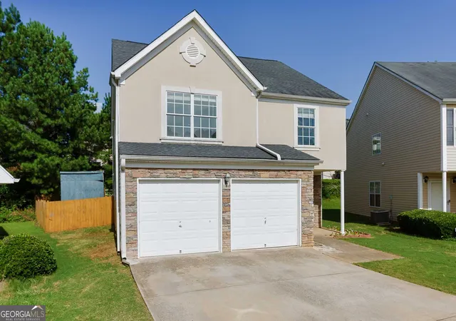 Photo 2 of Single family home for sale at 7590 Crimson Ct, Jonesboro, GA 30236 | MLS# 10782897 | Listing updated on 2026-09-13