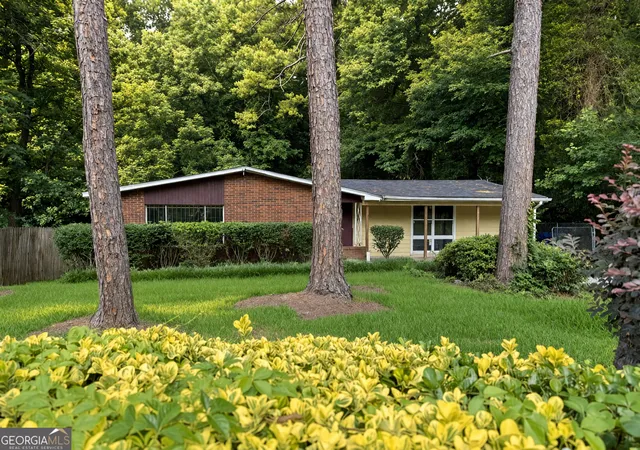 Photo 1 of Single family home for sale at 2379 Country Club Dr Sw, Atlanta, GA 30311 | MLS# 10768744 | Listing updated on 2026-08-30