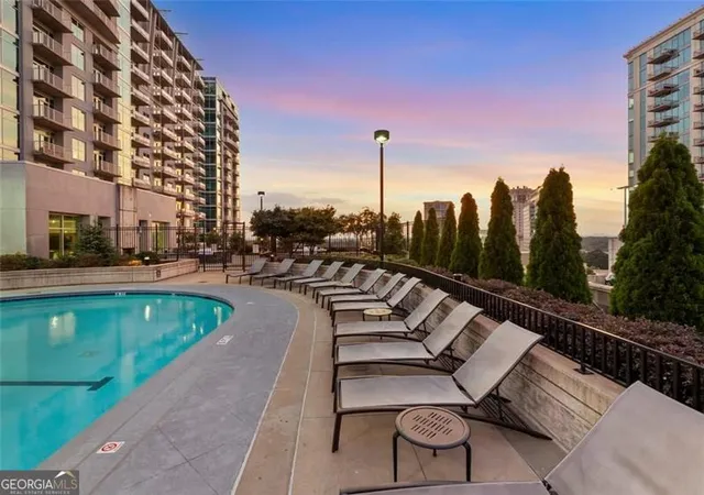 3rd image of 250 Pharr, Atlanta, GA 30305