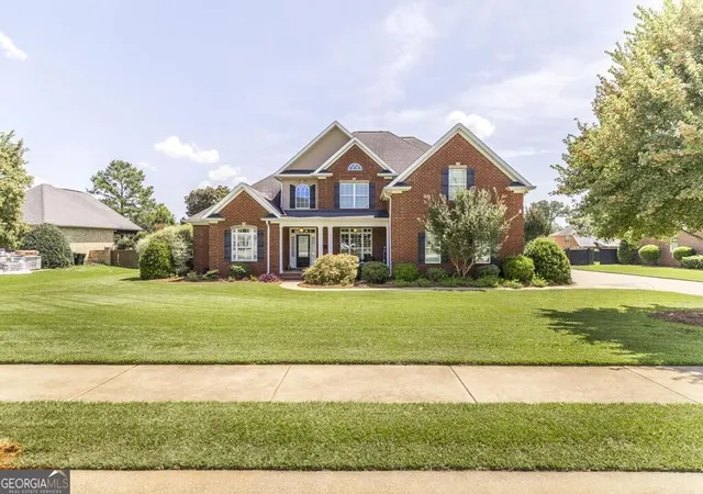 Photo 1 of Sale Pending at 203 Avondale Circle, Warner Robins, GA 31088 | MLS# 10828473 | Listing updated on 2026-09-08