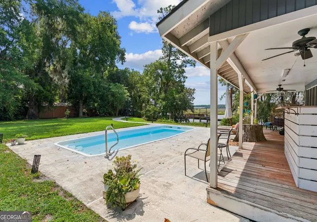 5th image of 298 Deals Cir S, Woodbine, GA 31569 | MLS# 10816896