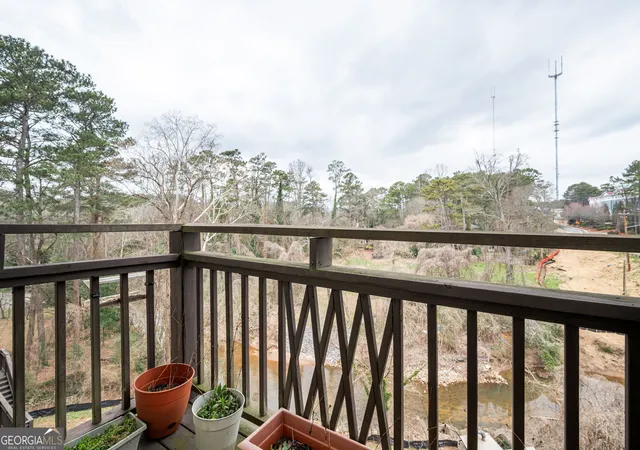 Listing Photo 2 - Condo for sale in building located at 1628 Briarcliff Rd, Atlanta, GA 30306 - Unit #9