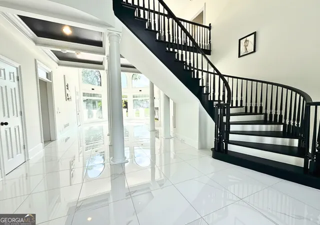 Photo 3 of Mansion for sale at 302 Shadow Gln, Mcdonough, GA 30253 | MLS# 10824230 | Listing updated on 2026-09-06