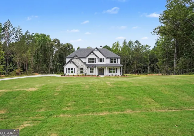 Photo 3 of Single family home for sale at 412 Flint Farms Dr, Concord, GA 30206 | MLS# 10820133 | Listing updated on 2026-08-20