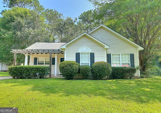 Homes for sale in Lagrange, GA | 109 Ridgefield Dr, Lagrange, GA 30241 | MLS# 10802315