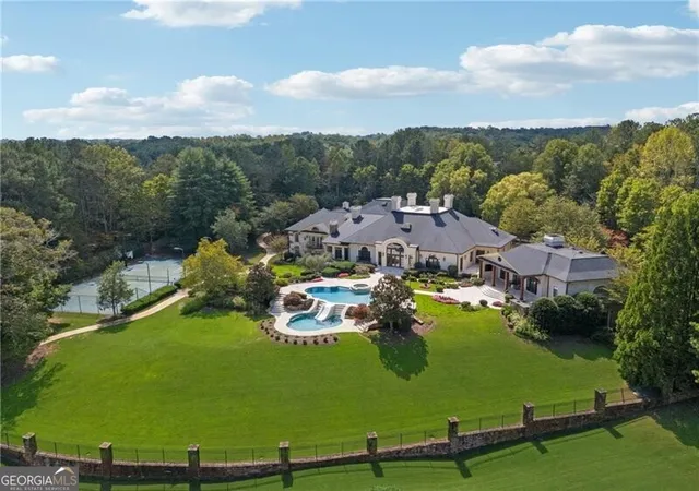 1st image of 811 Hawks Nest Ct, Ball Ground, GA 30107 | MLS# 10392995