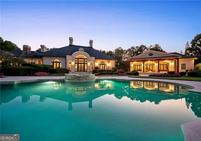 4th image of 811 Hawks Nest Ct, Ball Ground, GA 30107 | MLS# 10392995