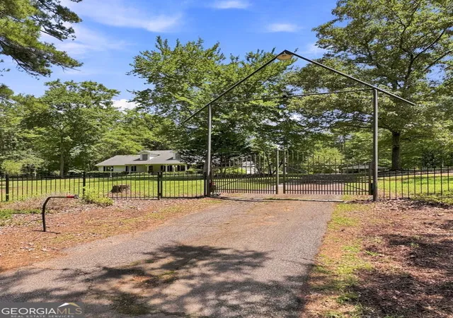 1st image of 160 Caldwell Rd, Griffin, GA 30223 | MLS# 10827717
