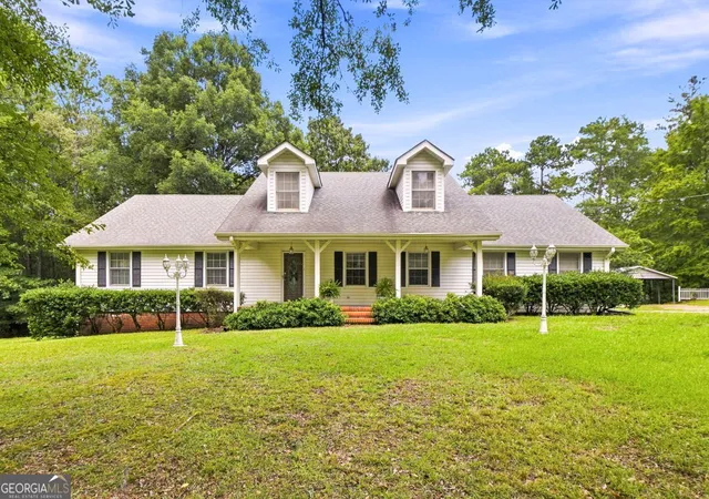Photo 3 of Single family home for sale at 160 Caldwell Rd, Griffin, GA 30223 | MLS# 10827717 | Listing updated on 2026-08-31