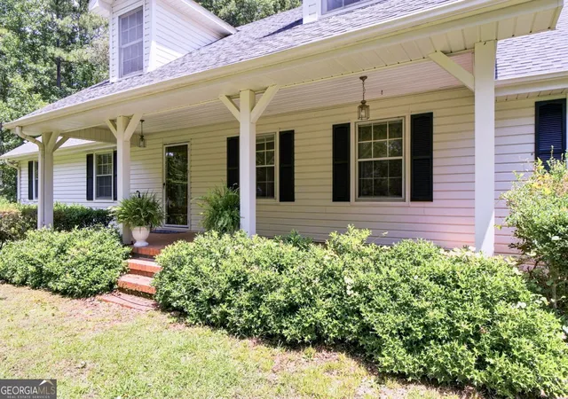 Photo 3 of Single family home for sale at 160 Caldwell Rd, Griffin, GA 30223 | MLS# 10827717 | Listing updated on 2026-08-31
