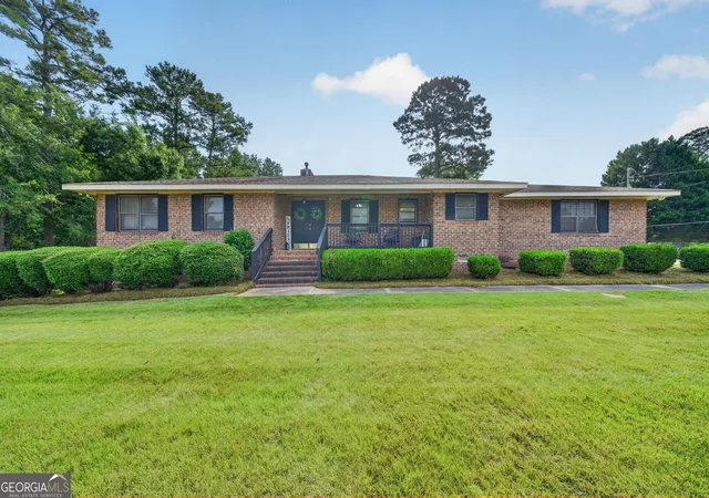 Photo 1 of Single family home for sale at 765 Central Rd Sw, Thomson, GA 30824 | MLS# 10835448 | Listing updated on 2026-09-11