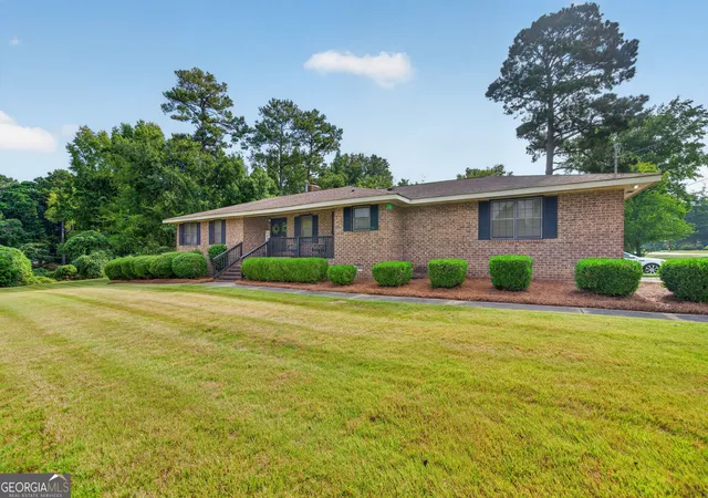 Photo 3 of Single family home for sale at 765 Central Rd Sw, Thomson, GA 30824 | MLS# 10835448 | Listing updated on 2026-09-11