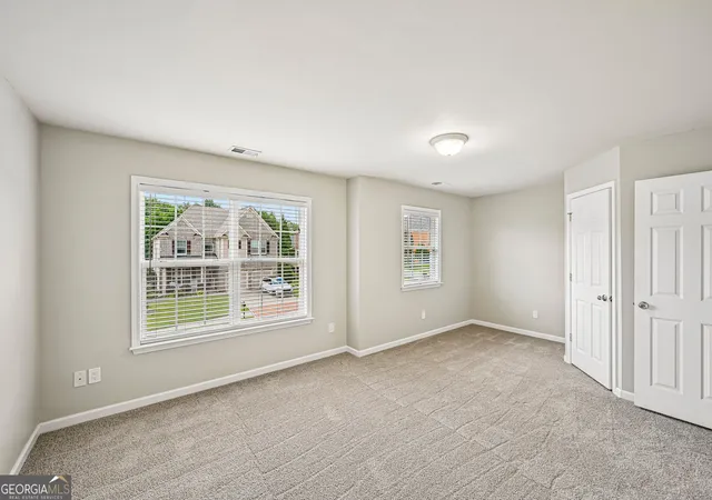 Photo 4 of Single family home for sale at 4865 Silver Leaf Dr, Cumming, GA 30040 | MLS# 10826660 | Listing updated on 2026-10-03