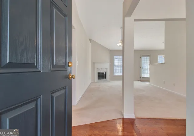 3rd image of 130 N Square Ln, Newnan, GA 30263 | MLS# 10718785
