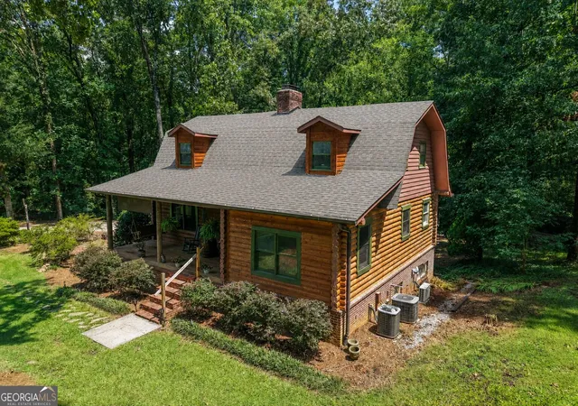 Photo 2 of Single family home for sale at 479 Jim Starr Rd, Newnan, GA 30263 | MLS# 10833566 | Listing updated on 2026-08-29