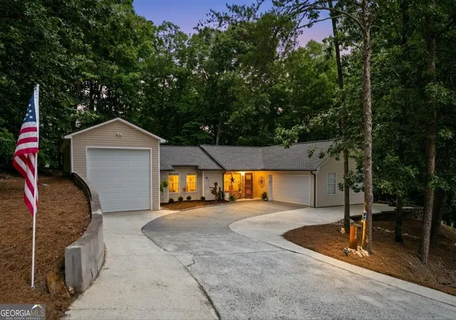 1st image of 113 Eagle Heart Ct, Waleska, GA 30183 | MLS# 10789459