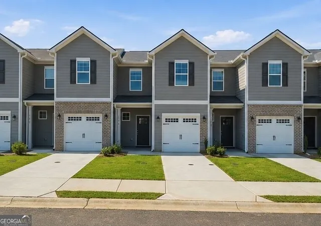 Photo 1 of Townhouse for sale at 147 Chastain Dr, Cartersville, GA 30120 | MLS# 10832883 | Listing updated on 2026-09-09