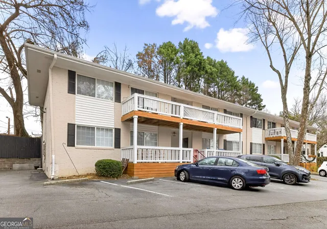 Photo 2 of Condo for sale at 1990 Wellbourne Dr Ne #7, Atlanta, GA 30324 | MLS# 10665264 | Listing updated on 2026-08-14