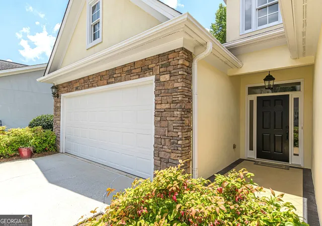 Photo 4 of Sale Pending at 180 Innisbrook Wy, Fayetteville, GA 30214 | MLS# 10789589 | Listing updated on 2026-10-26