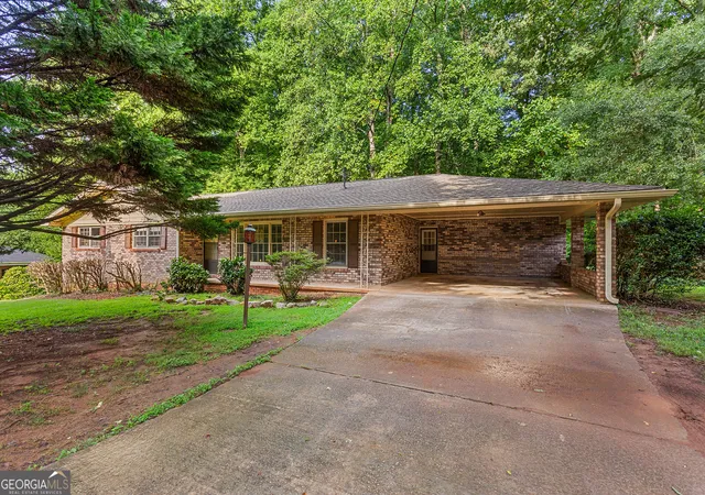 1st image of 515 Shay Dr Sw, Marietta, GA 30060 | MLS# 10819570