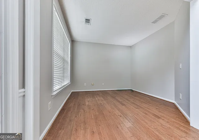 4th image of 503 Keeneland Ave, Woodstock, GA 30189 | MLS# 10814617