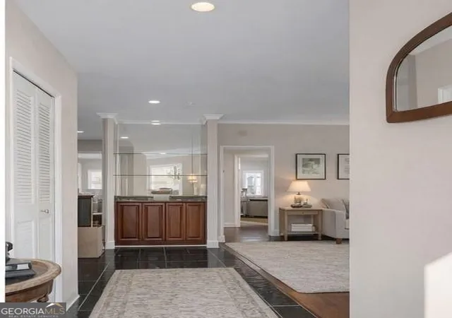 Listing Photo 3 - Condo for sale in building located at 5364 Brooke Ridge Dr, Atlanta, GA 30338