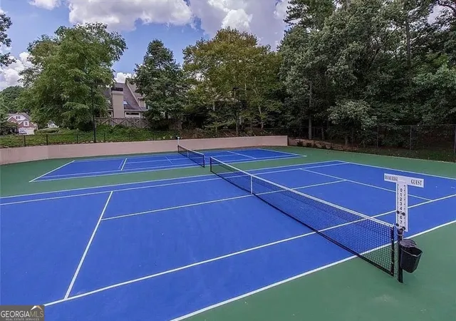 Listing Photo 2 - Condo for sale in building located at 5364 Brooke Ridge Dr, Atlanta, GA 30338 - Unit #