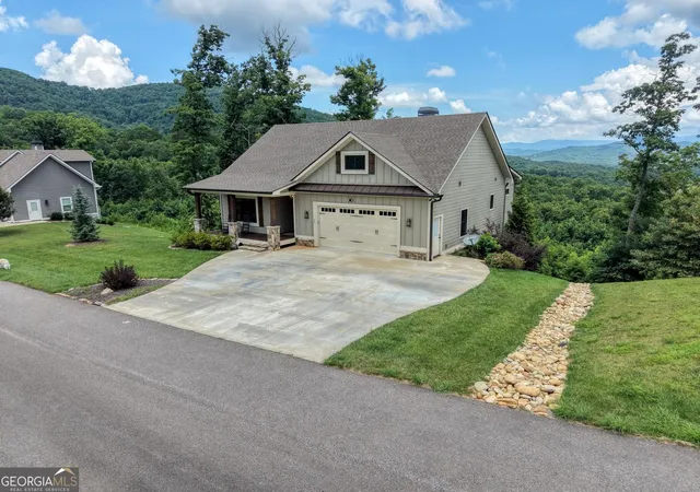 Photo 1 of Single family home for sale at 25 Ivy Log Hts Spur #11, Young Harris, GA 30582 | MLS# 10813206 | Listing updated on 2026-08-10