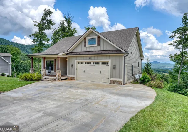 Photo 2 of Single family home for sale at 25 Ivy Log Hts Spur #11, Young Harris, GA 30582 | MLS# 10813206 | Listing updated on 2026-08-10